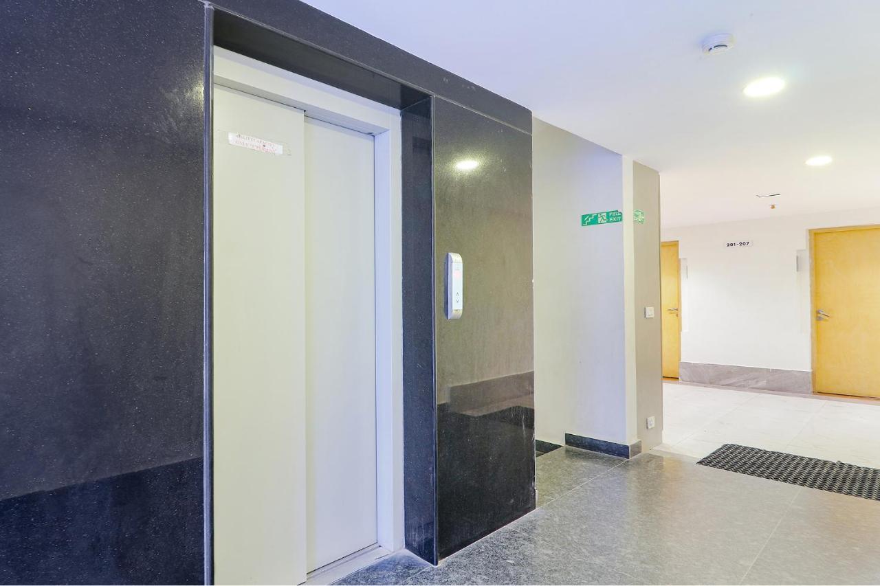 Fabhotel Aamantran & Banquet Halls - Nr Rtc X Roads Metro Station Hyderabad Eksteriør billede