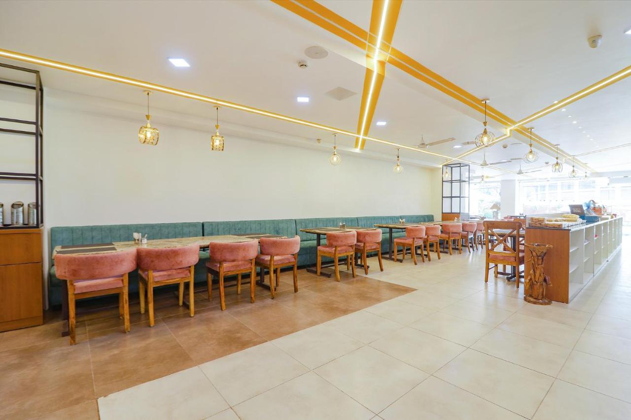 Fabhotel Aamantran & Banquet Halls - Nr Rtc X Roads Metro Station Hyderabad Eksteriør billede