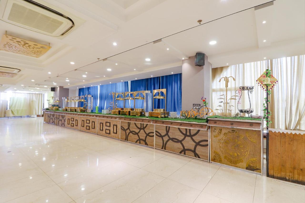 Fabhotel Aamantran & Banquet Halls - Nr Rtc X Roads Metro Station Hyderabad Eksteriør billede